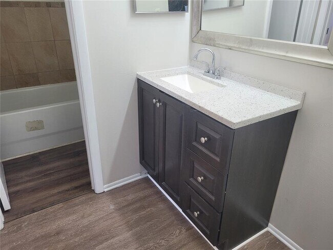 Building Photo - 4695 Pheasant Run Dr