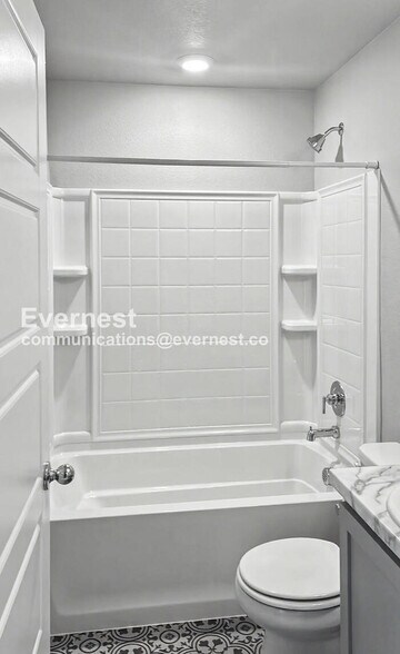 Building Photo - 235 Molinar St