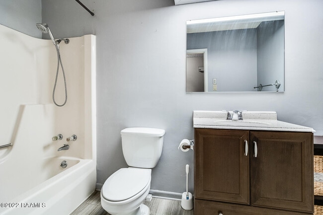 Building Photo - 103 Pinion Cir