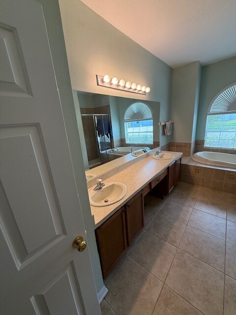 Building Photo - 11709 Stonewood Gate Dr
