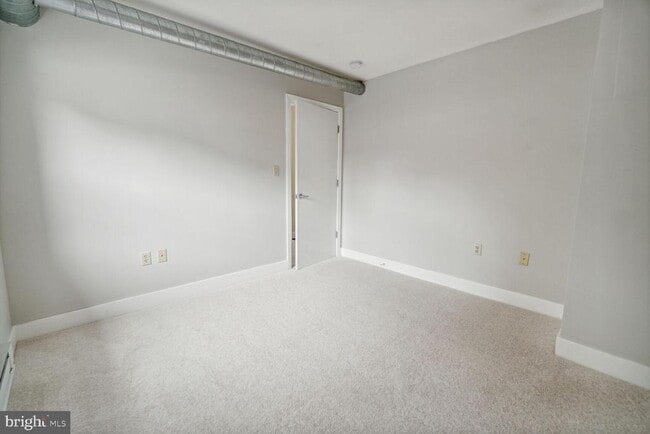 Building Photo - 8322 Fenton St