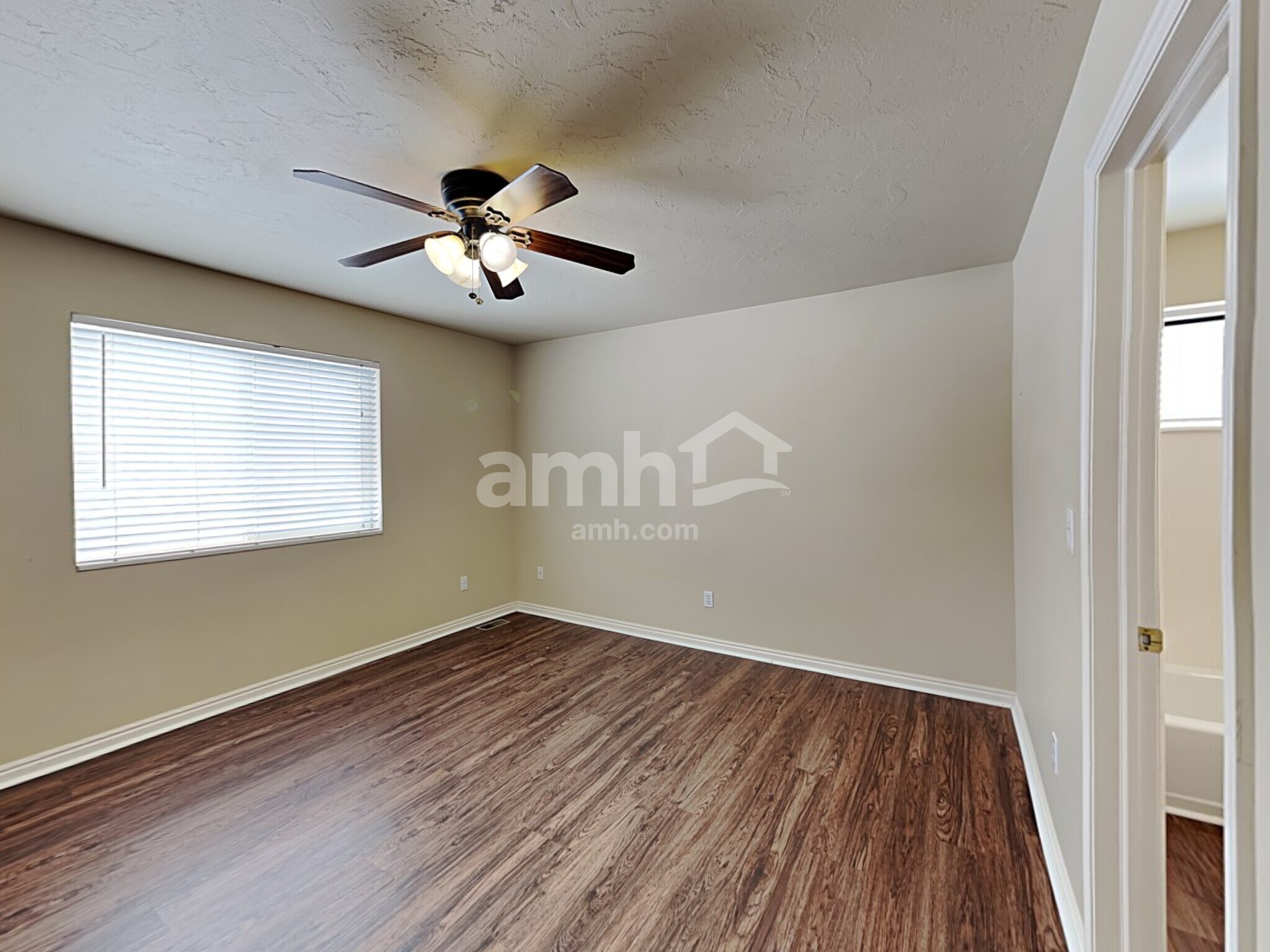 Building Photo - 326 S 1530 E