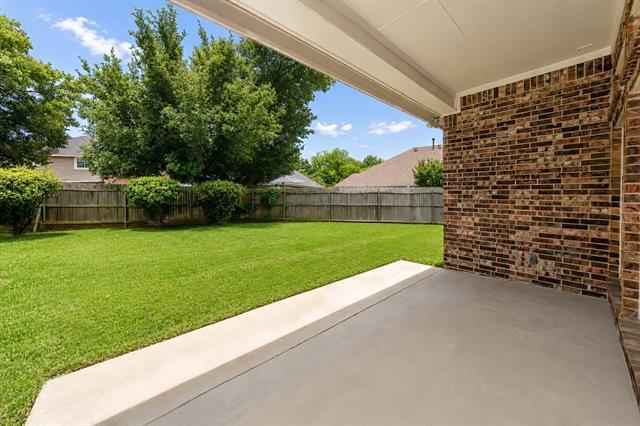 Building Photo - 2230 Park Hurst Dr
