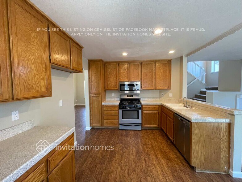 Building Photo - 8304 Lonely Hill Way