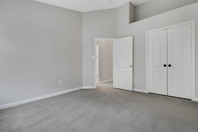 Building Photo - 2032 Ashleigh Woods Ct