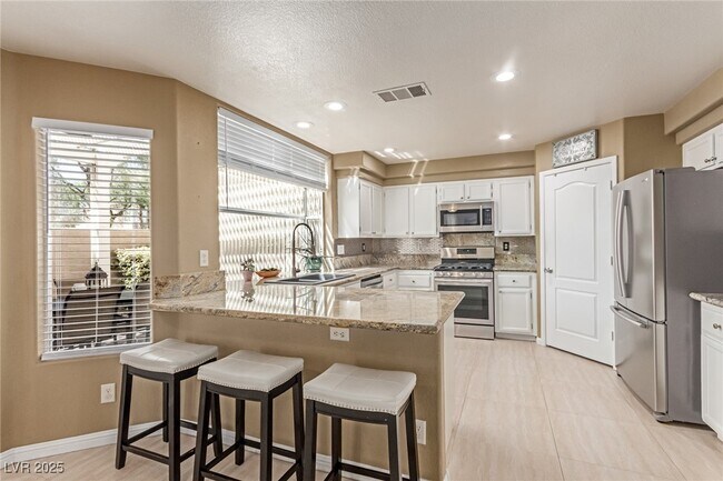 Building Photo - 8612 Sierra Cima Ln