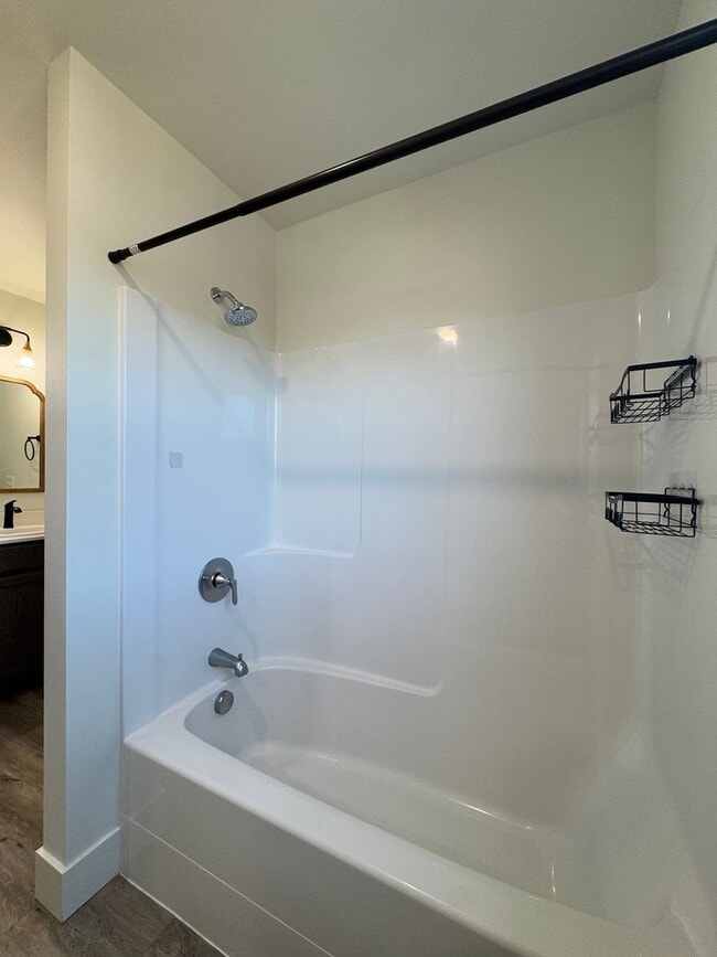 Building Photo - Peaceful Living Just Minutes from Town