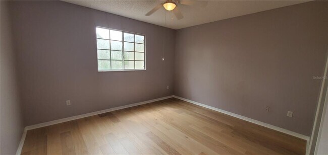Building Photo - 5682 Bentgrass Dr