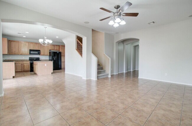 Building Photo - 15882 N 172nd Ln