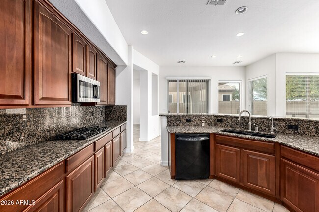 Building Photo - 15468 W Coolidge St