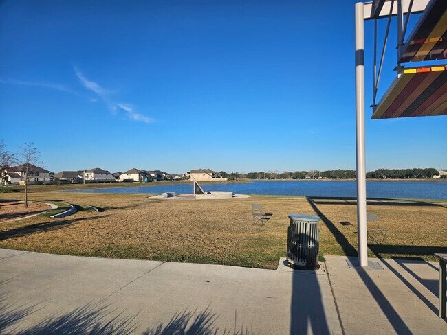 Building Photo - 206 Mercury Sky Rd