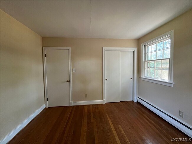 Building Photo - 9301 Newhall Rd
