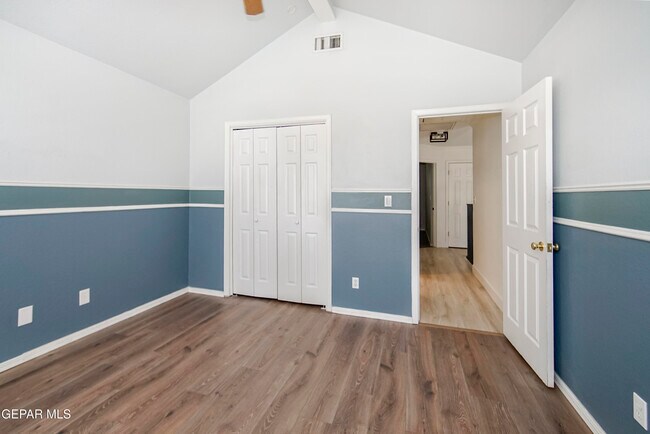 Building Photo - 918 Bellacumbre Dr