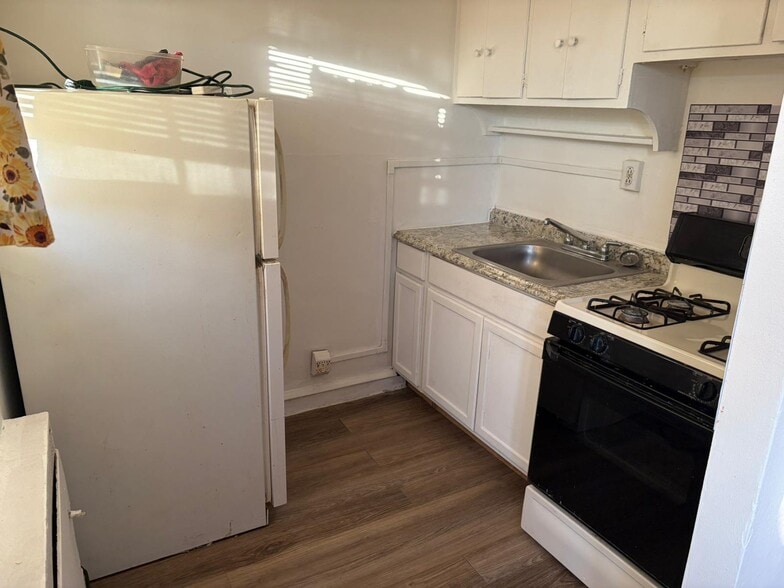 Building Photo - 7137 Castor Ave