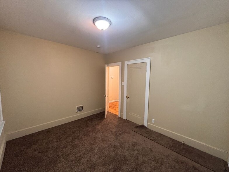 Building Photo - 16174 Princeton St