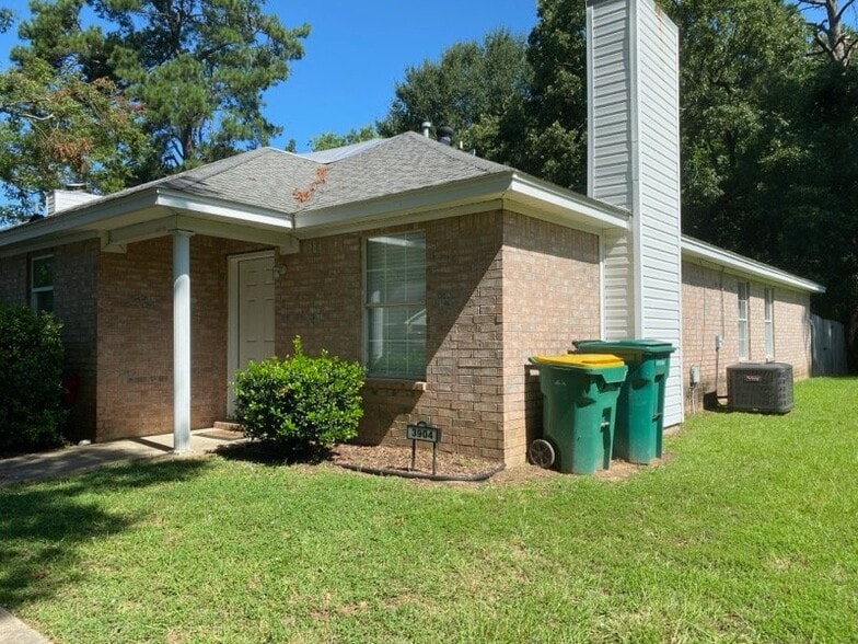 Building Photo - 3904 Wren Rowe Dr