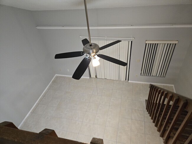 Building Photo - 2738 Hunt Club Ln