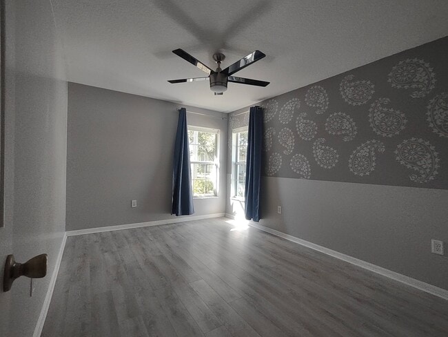 Building Photo - 3471 Horse Creek Cir