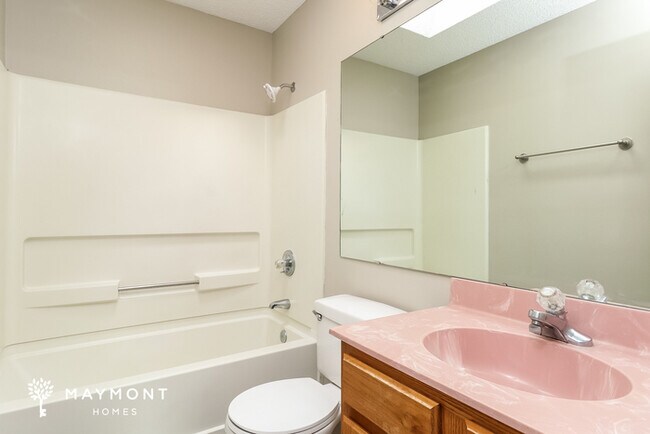 Building Photo - Inviting 3-Bedroom Home in Rock Hill
