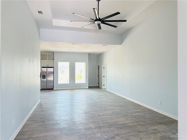 Building Photo - 1016 West Dr