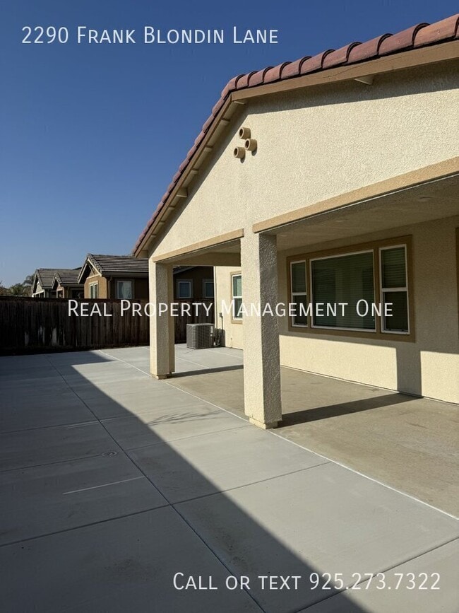 Building Photo - 2290 Frank Blondin Ln