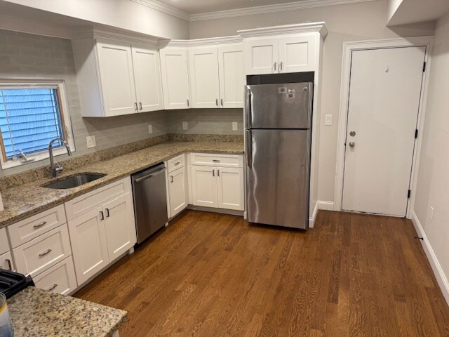 Building Photo - 124 Pearl St