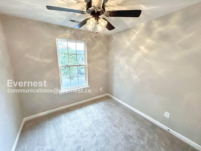 Building Photo - 125 Colter Dr