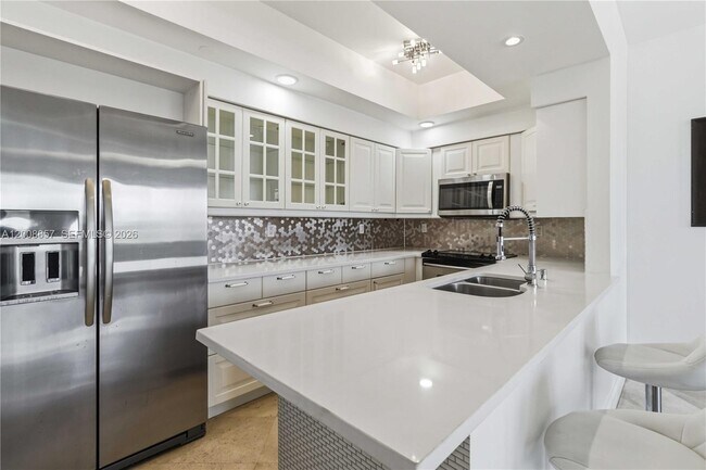 Building Photo - 3700 Island Blvd