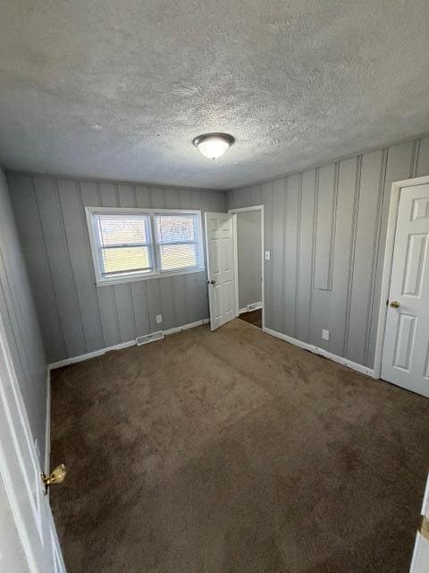 Building Photo - 127 Chantilly St