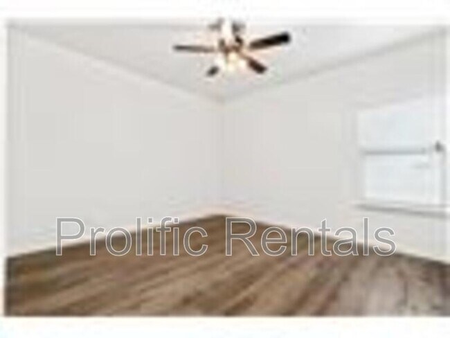 Building Photo - 3509 Abraham Dr