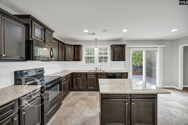 Building Photo - 629 Kimpton Dr