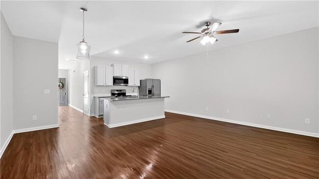 Building Photo - 2350 Mountain Springs Pl