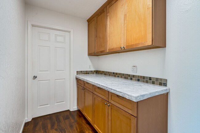 Building Photo - 3BR + Office Home in Excellent Condition with Storage Sheds and Garage Workspace!