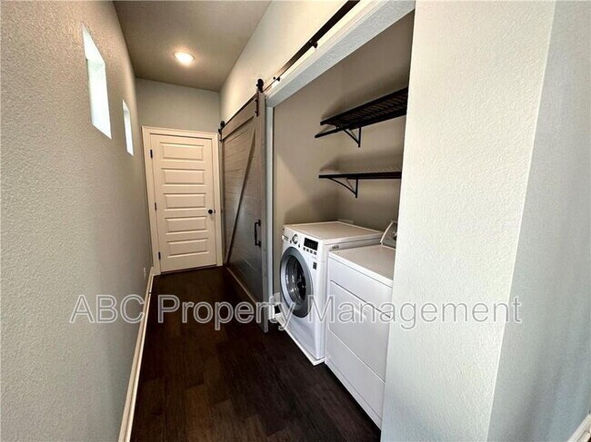 Building Photo - 3819 W Maclura Way