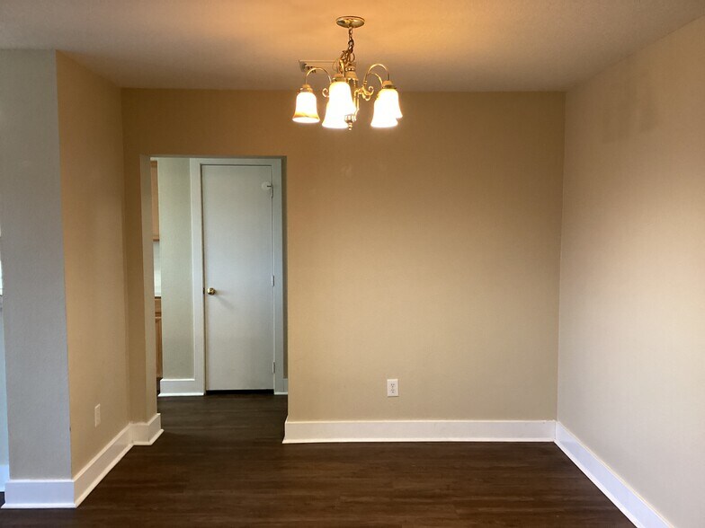 Building Photo - 255 Crystal Isle Dr