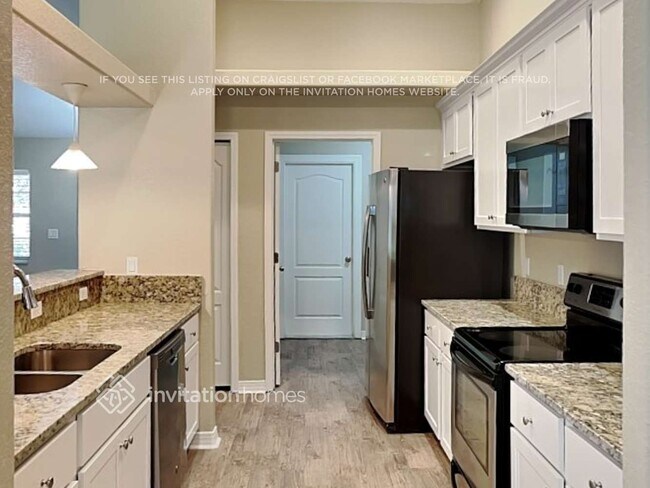 Building Photo - 1141 Creekview Ct