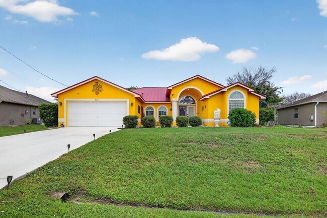 Building Photo - 3077 SE Galt Cir