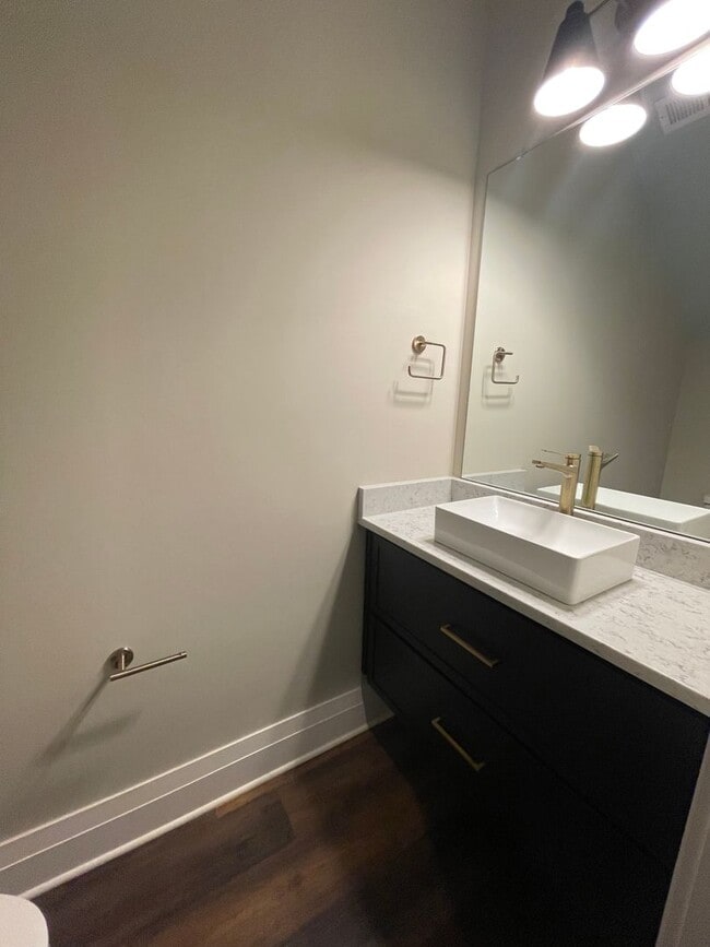 Building Photo - 1086 Noble Lp