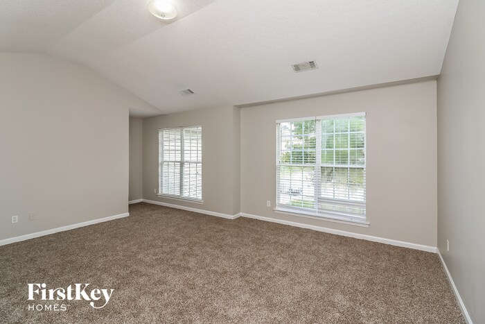 Building Photo - 1272 Creekview Cir