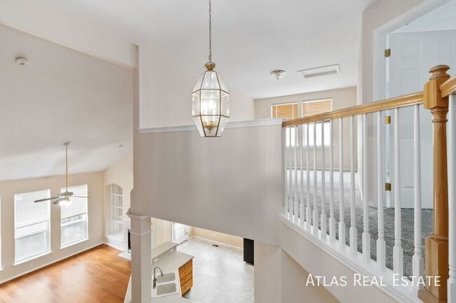 Building Photo - 15452 E 7th Ave