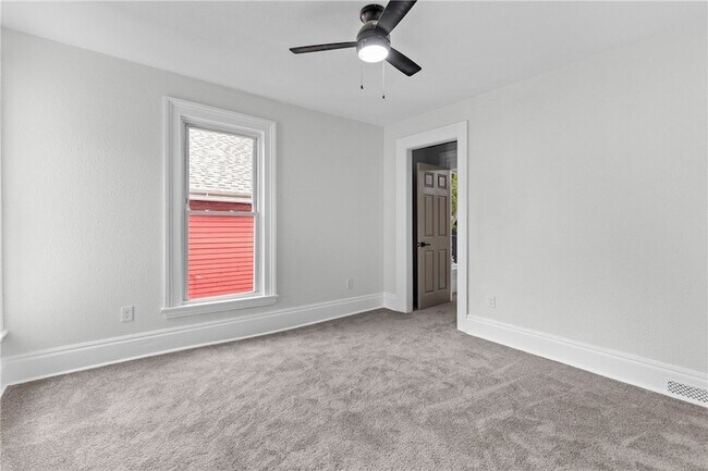 Building Photo - 26 Rowley St