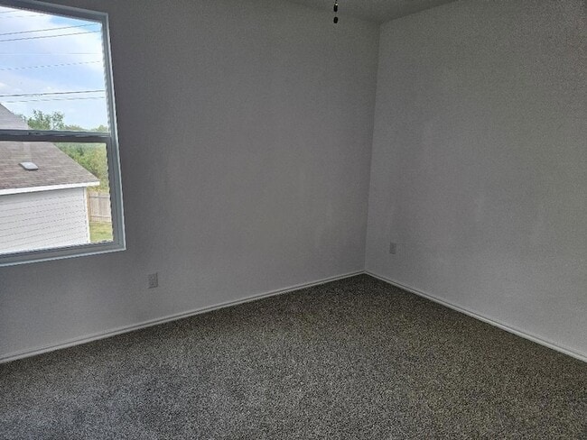 Building Photo - 17721 Somerville Ct