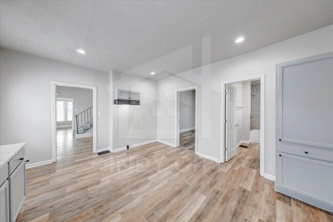 Building Photo - 3437 N Sherman Dr