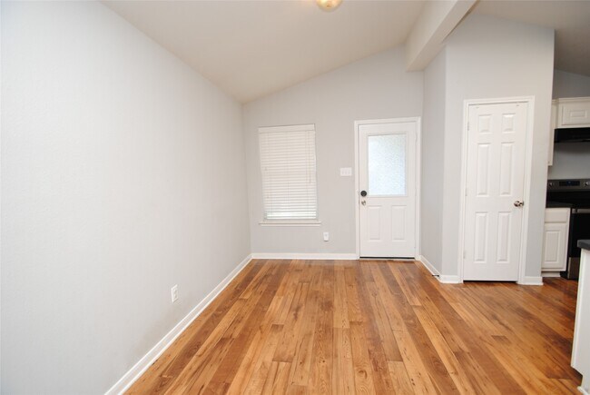 Building Photo - 4219 Medina River Loop