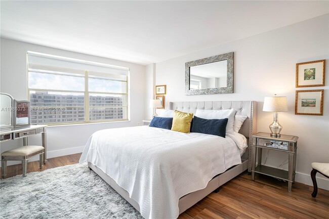 Building Photo - 199 Ocean Ln Dr