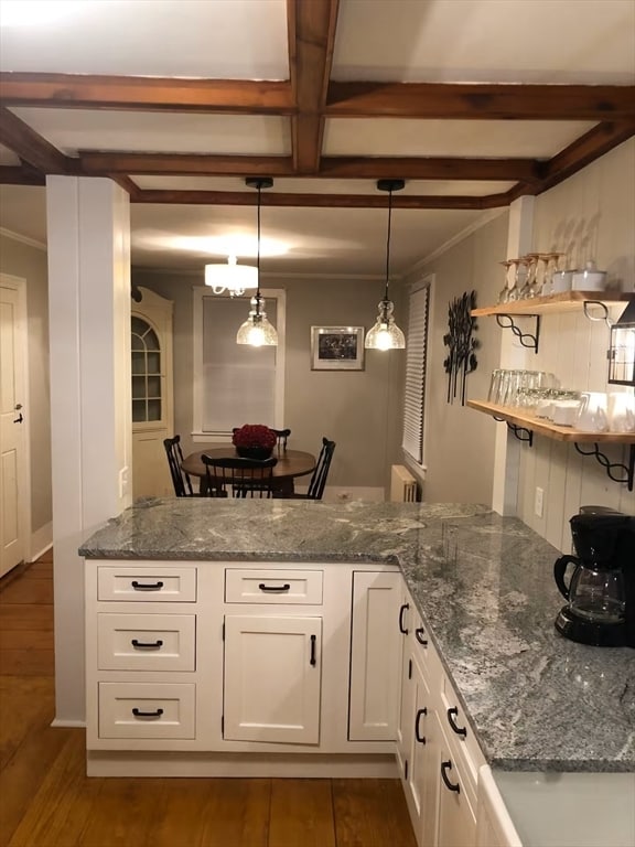 Building Photo - 40 Russell St