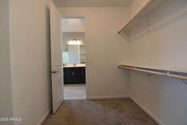 Building Photo - 250 E Wisteria Dr