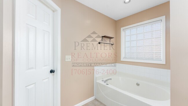 Building Photo - 5376 Broadfield Dr