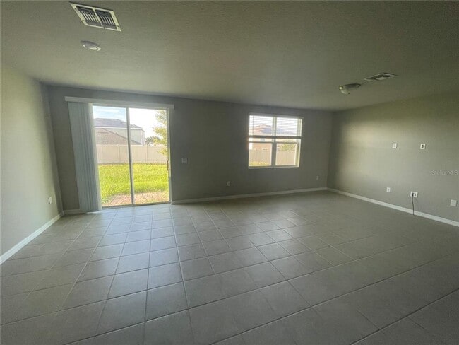 Building Photo - 3212 Weitzel Dr