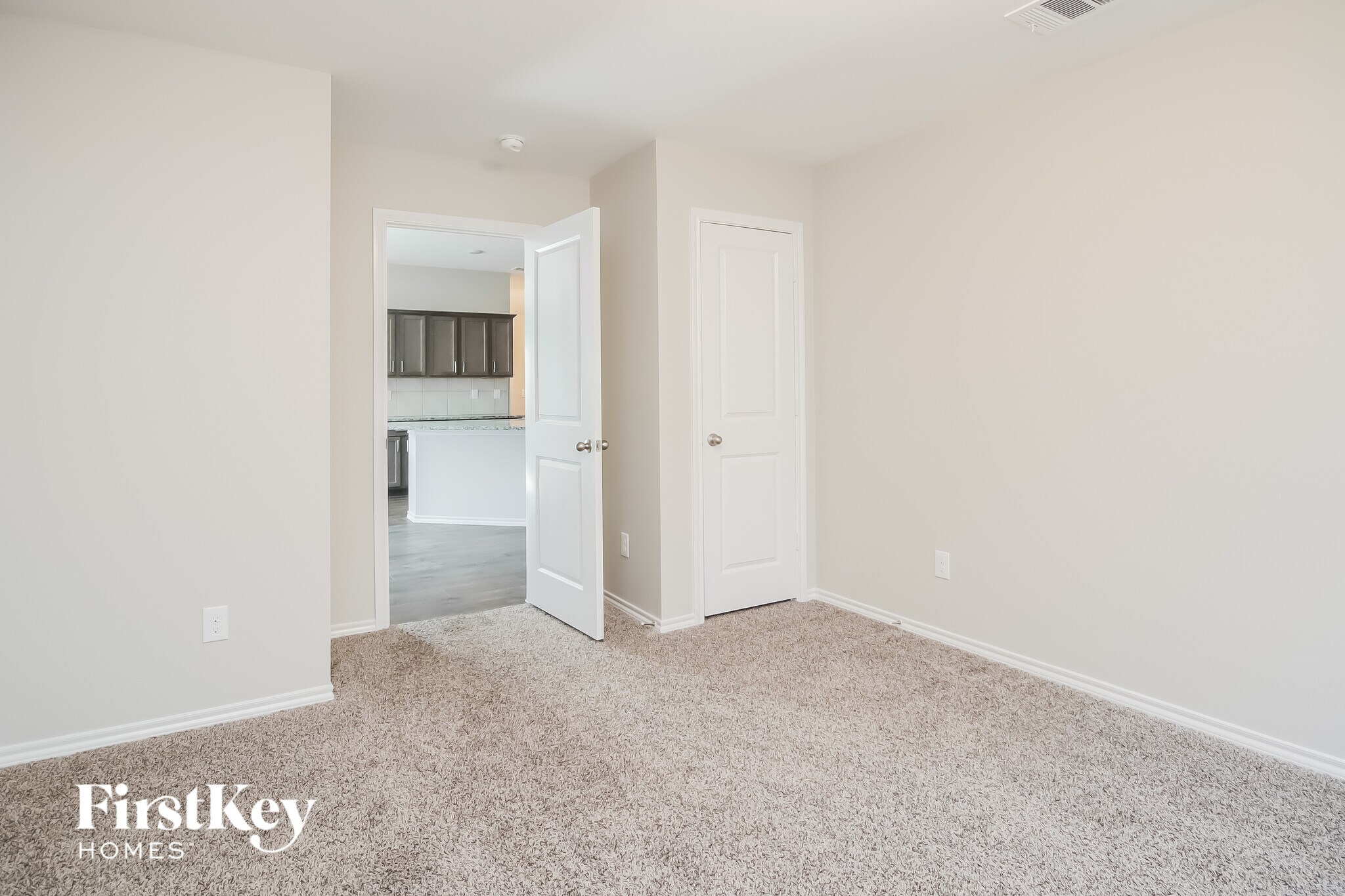 Building Photo - 807 Community Way